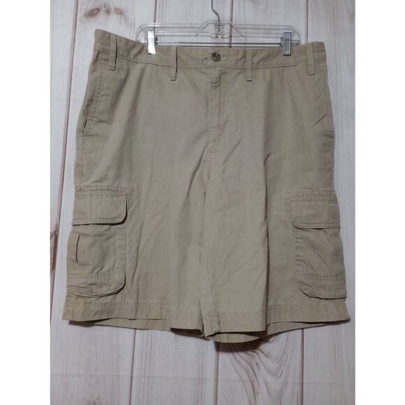 Eddie Bauer Shorts Men's 38‎ Tan Chino Cargo - Picture 1 of 8